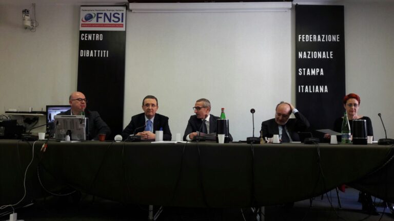 galleria_eventi_20170308_Firma_Ccnl_Fnsi_parisi-rossignoli-lorusso-giulietti-delfreo